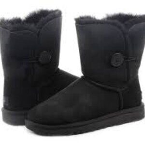 UGG Women's Black Bailey Button II Suede Ankle Winter Snow Boot Size 6